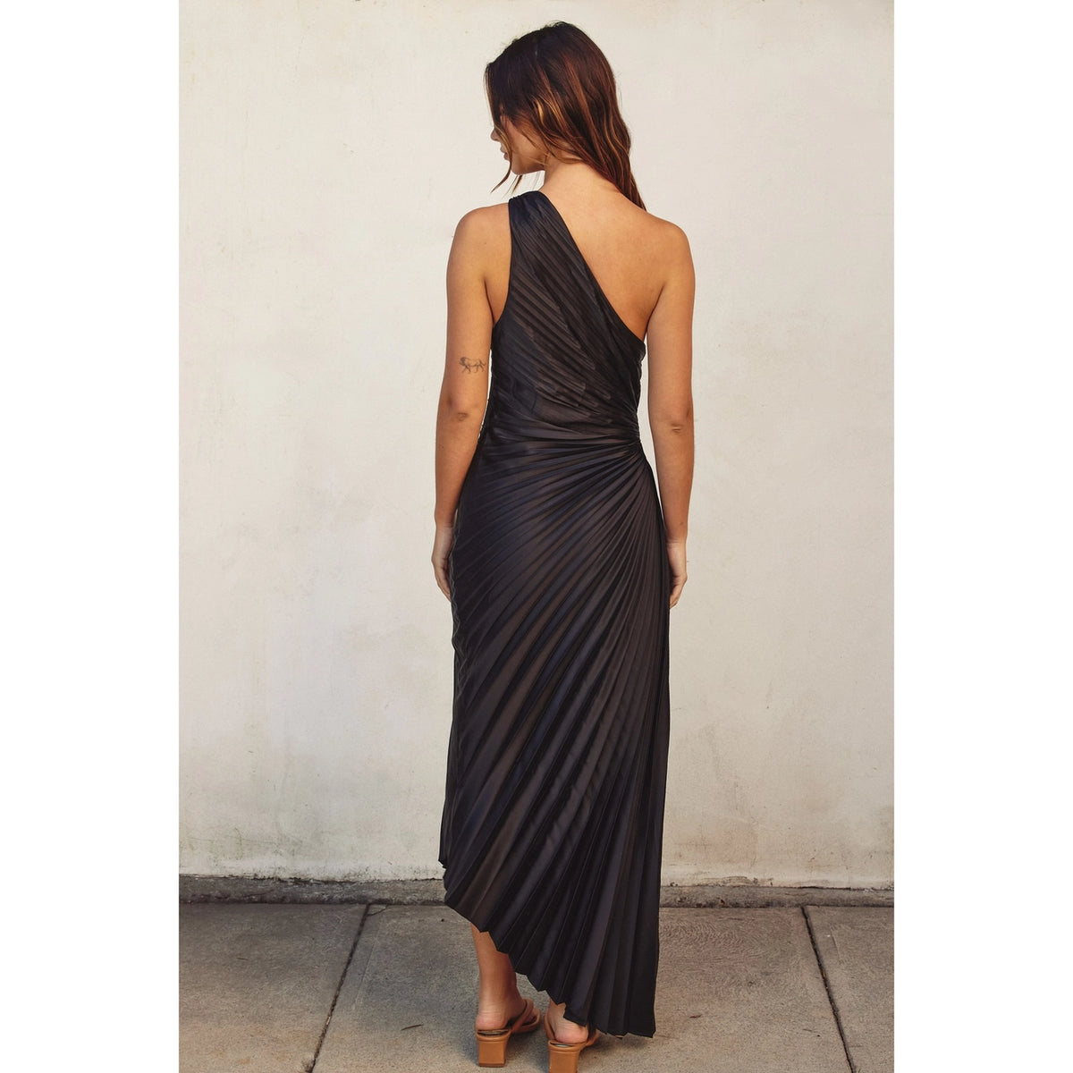 Olympia Pleated One Shoulder Dress Black – Ferne Boutique