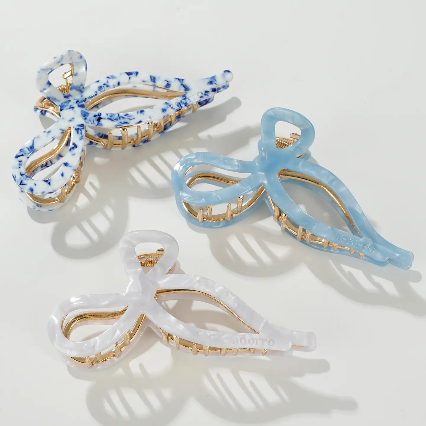 Sabrina Coastal Ribbon Metal Bow Claw Clip