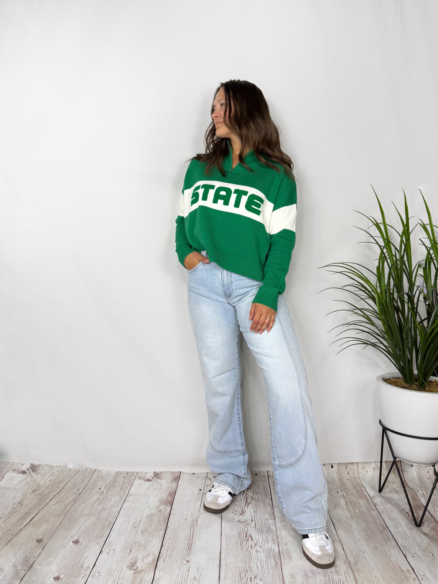 Blank Canvas Seam Straight Jeans