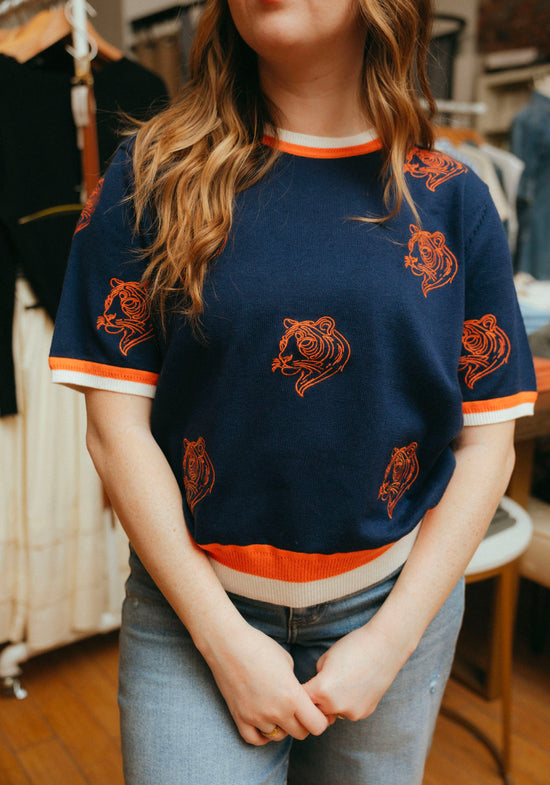 Embroidered Tiger Print Short Sleeve Knit