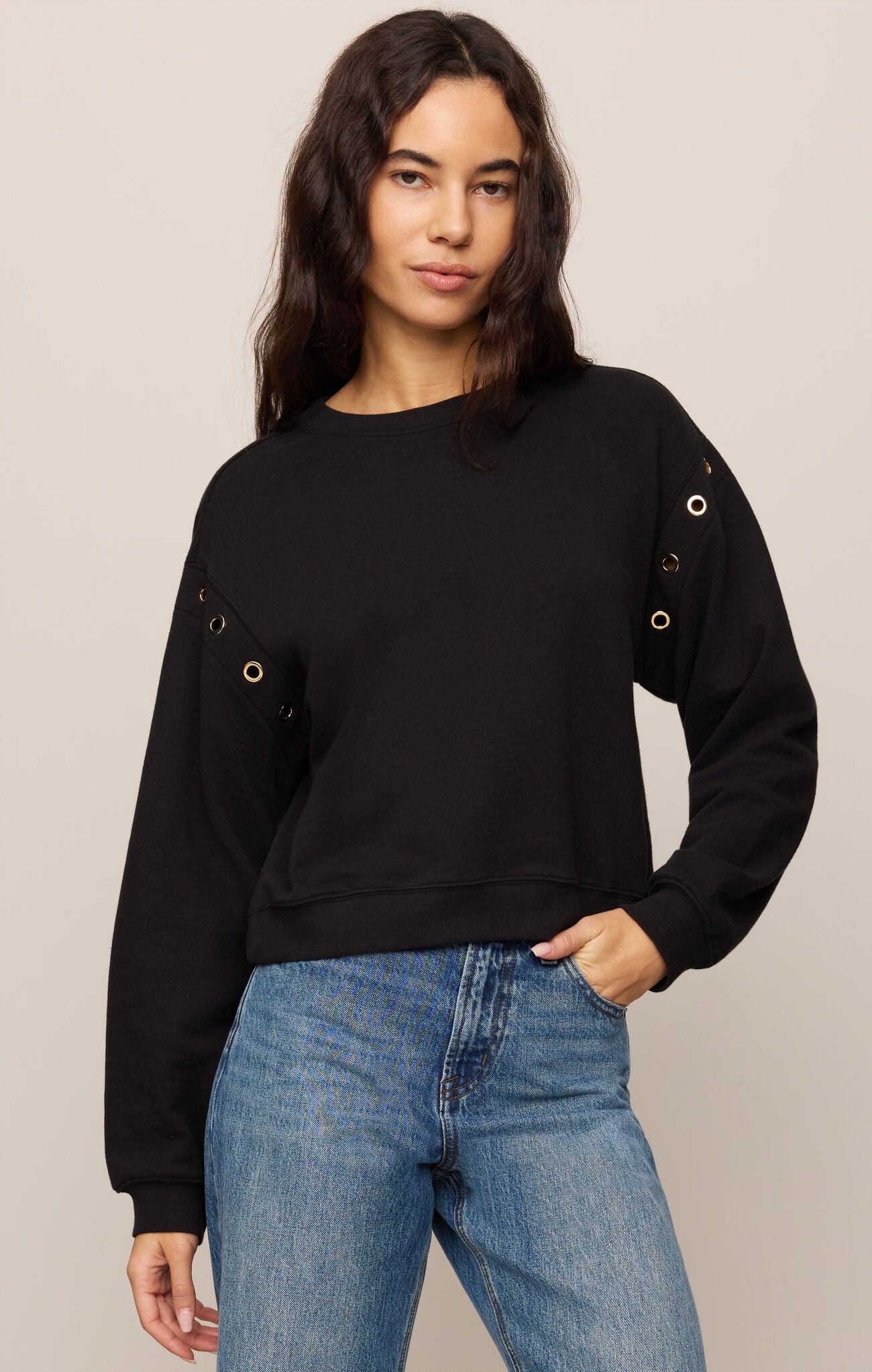 Axel Grommet Sweatshirt in Black