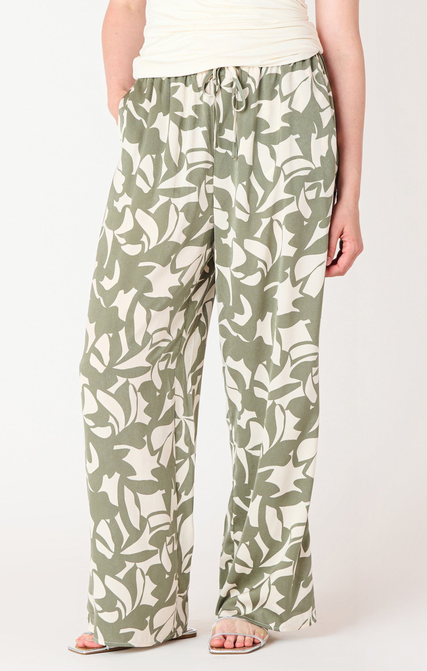 Botanical Breeze Trouser