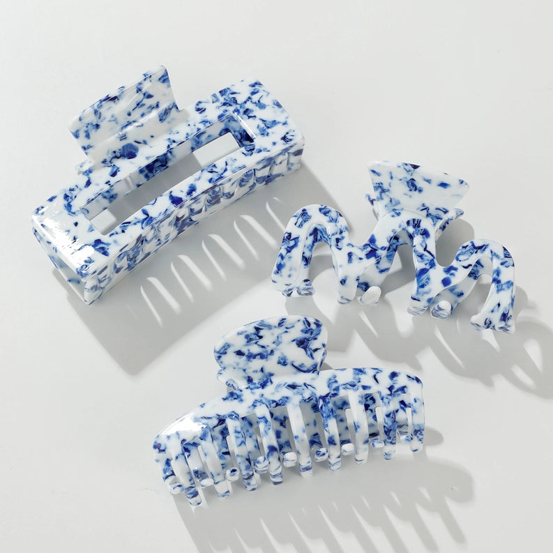 Coastal Blue Hair Claws