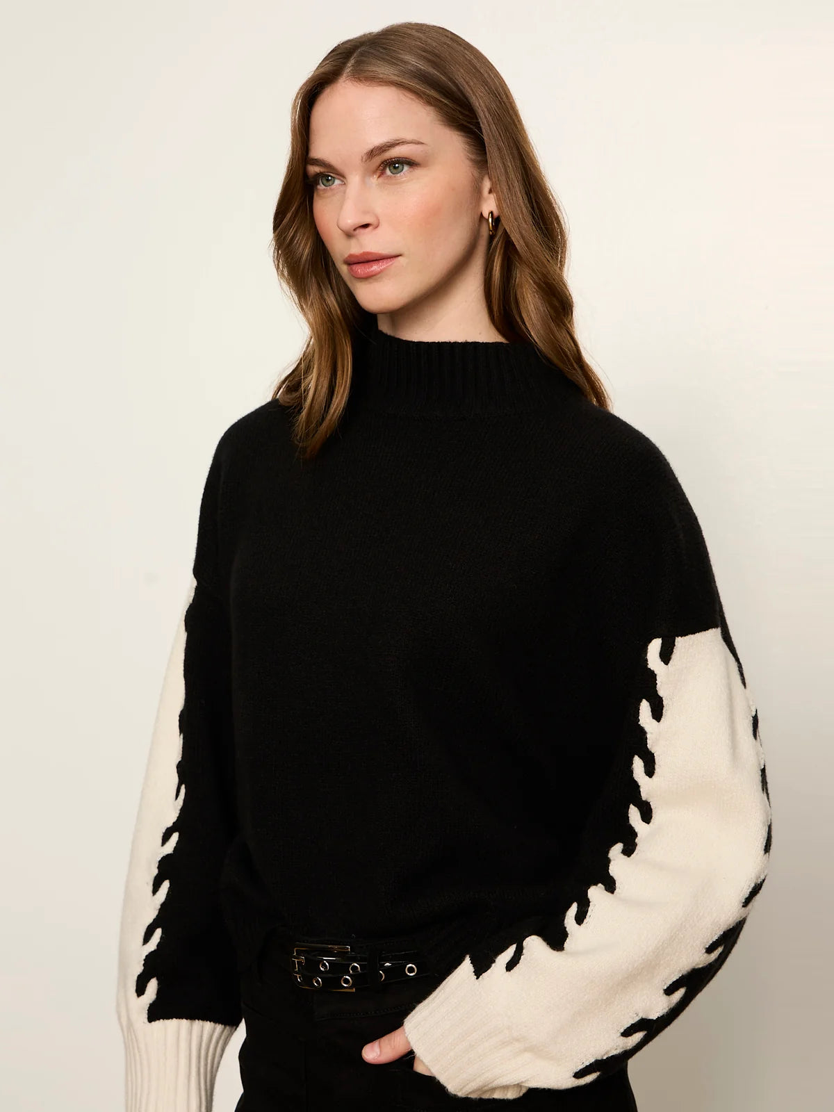 Color Block Mock Neck Pullover in Black/Bone