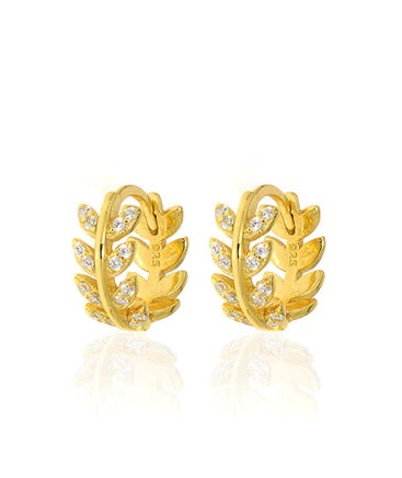 Laurel Wreath Huggie