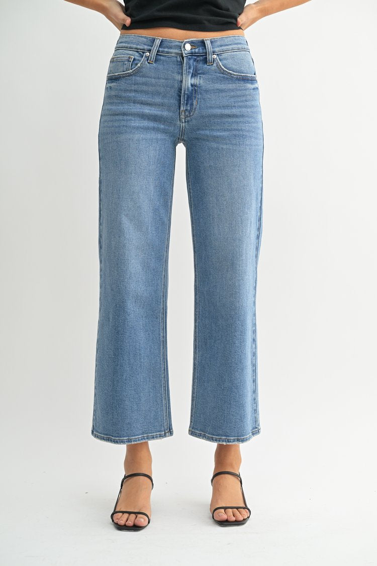 Lila Relaxed Vintage Straight