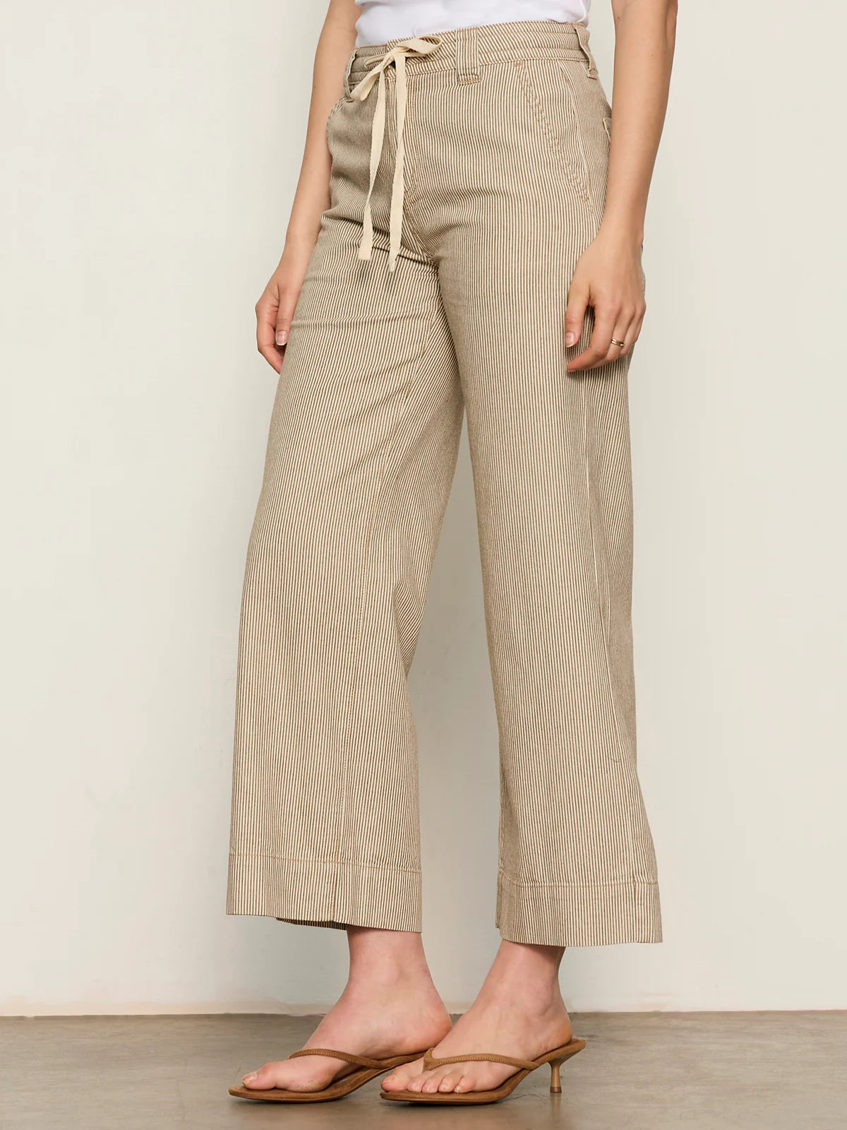 Lily Stripe Cropped Pant in Lido