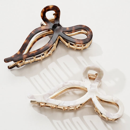 Sabrina Vintage Snow Bow Claw Clip