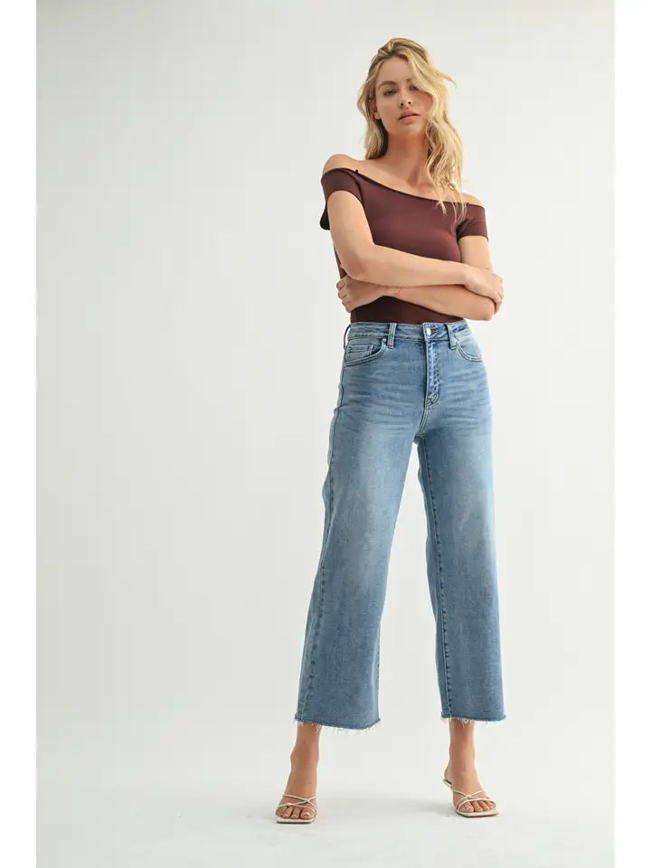 Sarah Slim Wide Crop Jean in Medium Wash