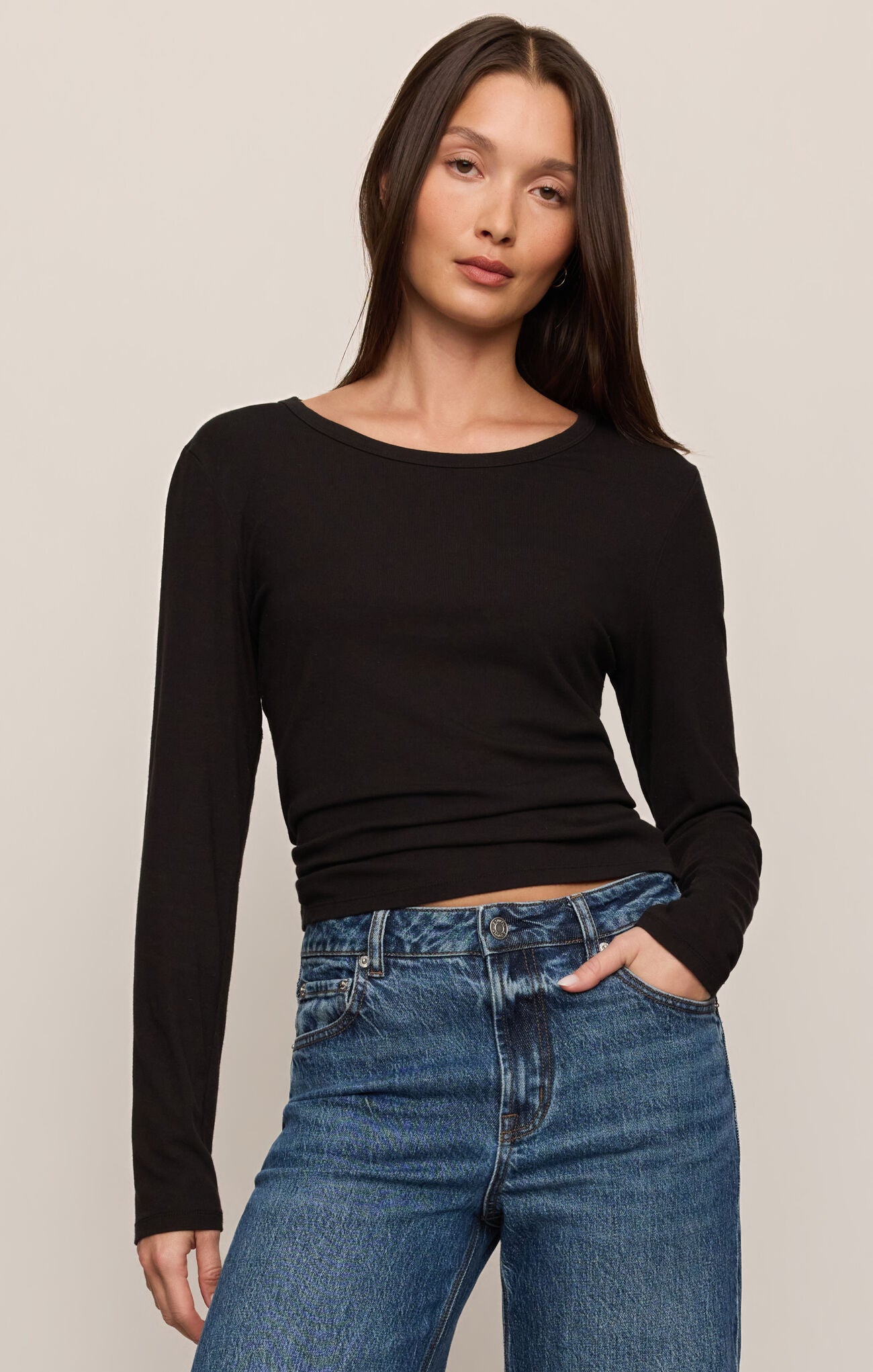 Second Skin Long Sleeve Crew in Black