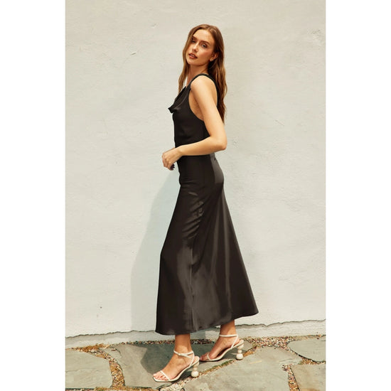 Twist and Shout  Maxi Dress