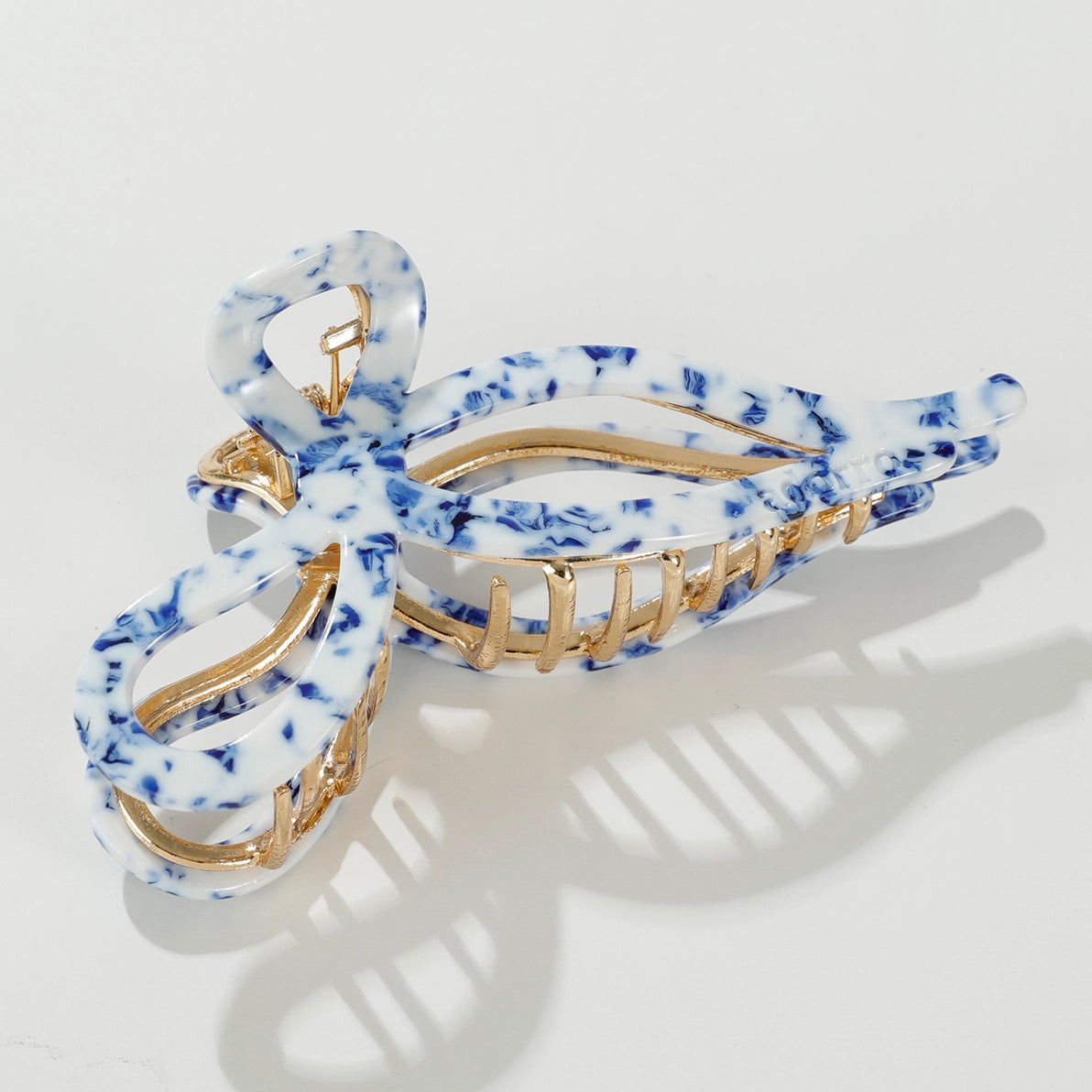 Sabrina Coastal Ribbon Metal Bow Claw Clip