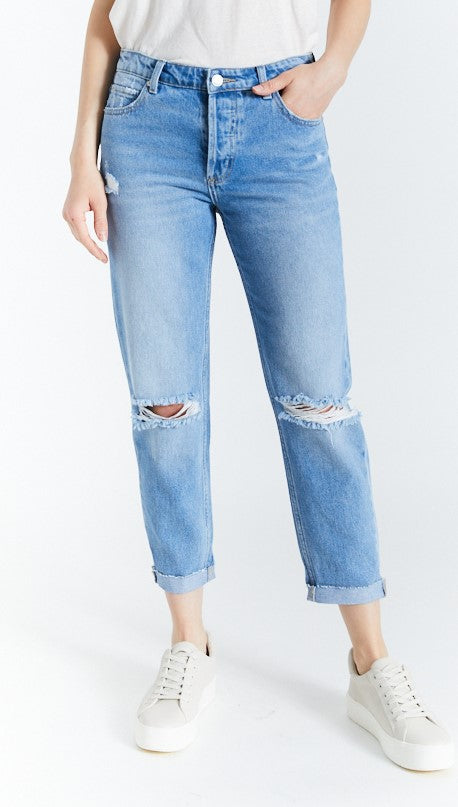 Knee Slit Boyfriend Jeans