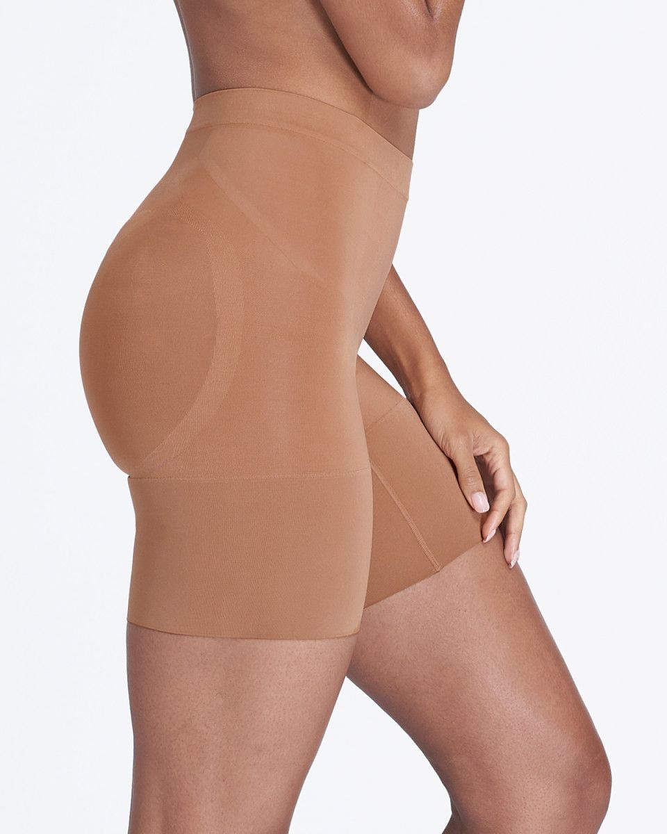 SPANX Oncore Mid-Thigh Short – Ferne Boutique